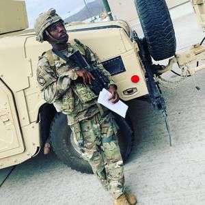 Meet your Posher, Cliff